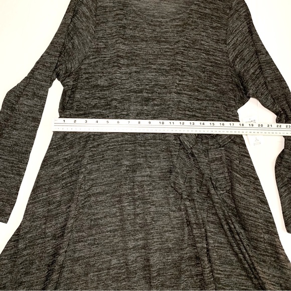 TORRID Women’s Dress, At The Knee, Faux Wrap, Black w/Heather Gray, Plus Sz. 2X - Picture 10 of 16